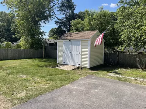 24 Meadowlark Dr, Wareham, MA 02571 photo 5