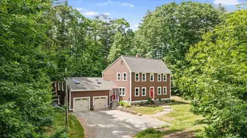 38 Wheeler St, Pepperell, MA 01463