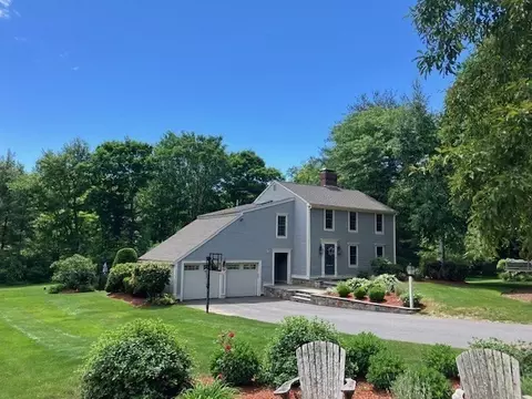 17 Weathers Ln, Bolton, MA 01740