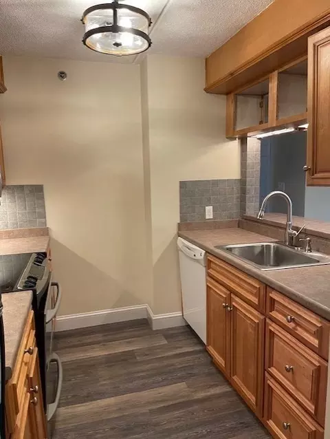 60 Rantoul #101, Beverly, MA 01915 photo 6