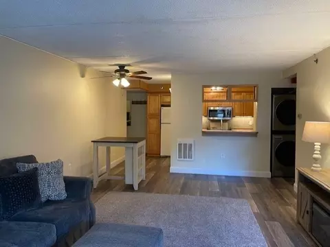 60 Rantoul #101, Beverly, MA 01915 photo 2