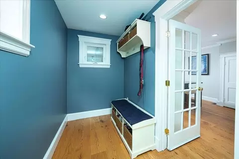 Entry Way - 11 Fairlawn, Needham, MA 02492 photo 3 of 3