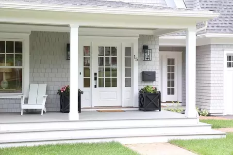 Exterior - 15 Union St, Hingham, MA 02043 photo 5 of 9