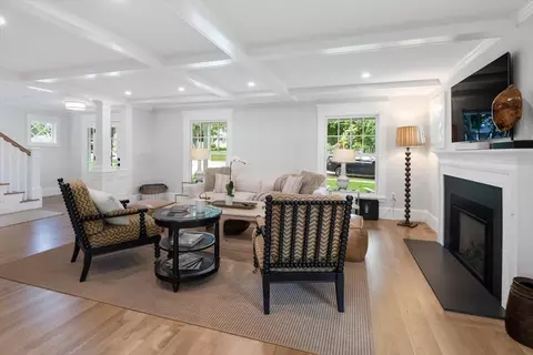 Living - 15 Union St, Hingham, MA 02043 photo 1 of 5