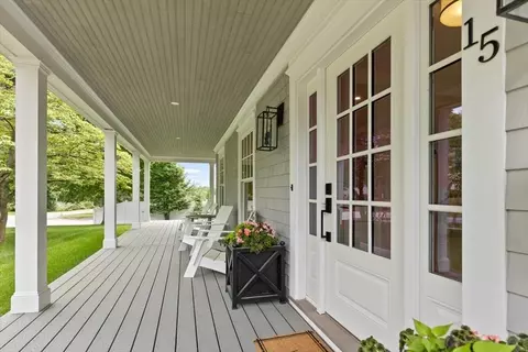 Exterior - 15 Union St, Hingham, MA 02043 photo 4 of 9
