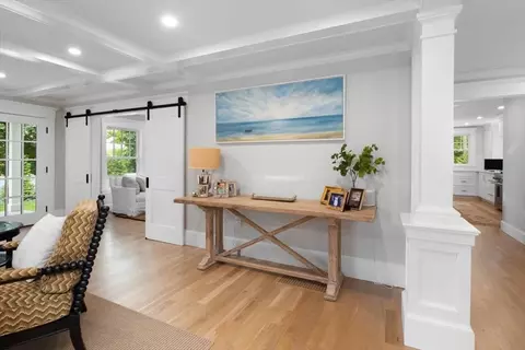 Entry Way - 15 Union St, Hingham, MA 02043 photo 2 of 6