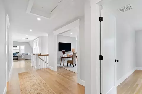 Entry Way - 15 Union St, Hingham, MA 02043 photo 6 of 6