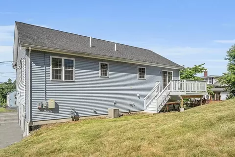 Exterior - 261 Massasoit Rd, Worcester, MA 01604 photo 3 of 6