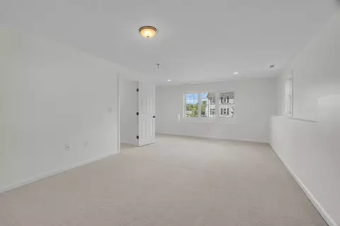 Bedroom - 261 Massasoit Rd, Worcester, MA 01604 photo 8 of 8