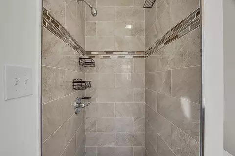 Bath - 261 Massasoit Rd, Worcester, MA 01604 photo 1 of 4