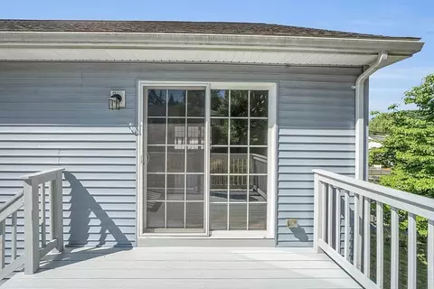 Exterior - 261 Massasoit Rd, Worcester, MA 01604 photo 4 of 6