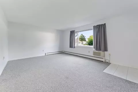 93 Collins #E5, Chicopee, MA 01022 photo 5