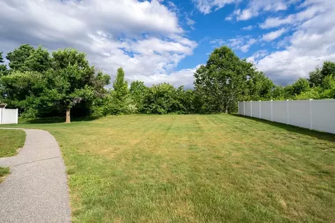 93 Collins #E5, Chicopee, MA 01022 photo 21