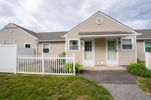 93 Collins #E5, Chicopee, MA 01022 photo 25
