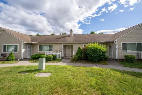 93 Collins #E5, Chicopee, MA 01022