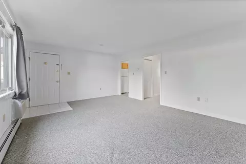 93 Collins #E5, Chicopee, MA 01022 photo 3