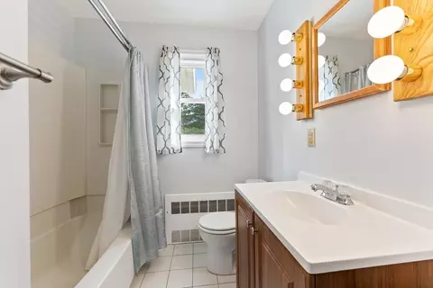 93 Collins #E5, Chicopee, MA 01022 photo 17