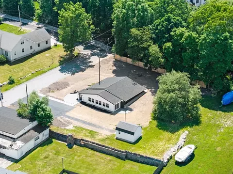 View/Area - 22 Swan St, Fall River, MA 02721 photo 1 of 2