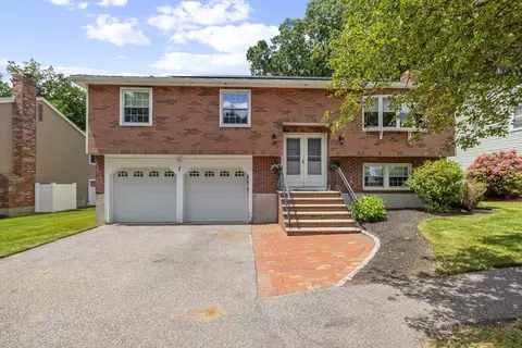 7 Jeremiah Cir, Medford, MA 02155