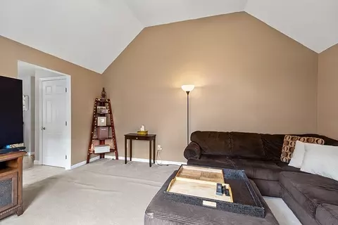 2 June St, Dracut, MA 01826 photo 11