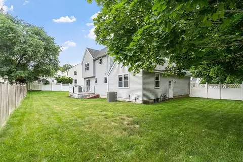 2 June St, Dracut, MA 01826 photo 32
