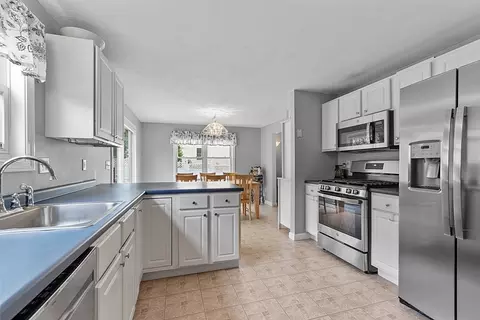 2 June St, Dracut, MA 01826 photo 7