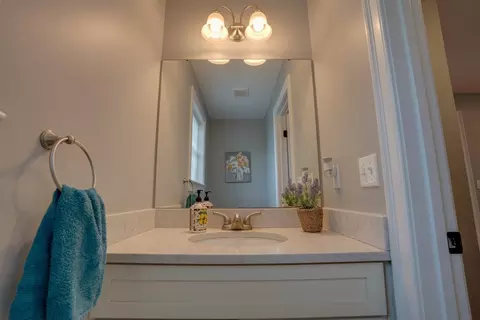 15 Honeybee Rd, Dracut, MA 01826 photo 27