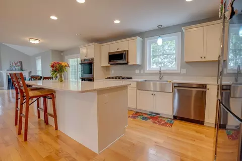 15 Honeybee Rd, Dracut, MA 01826 photo 10