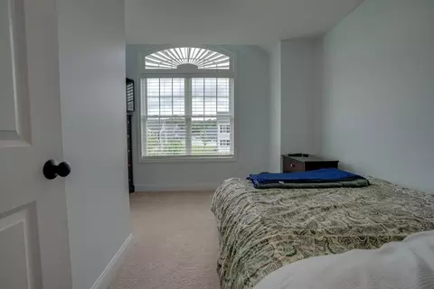 15 Honeybee Rd, Dracut, MA 01826 photo 35