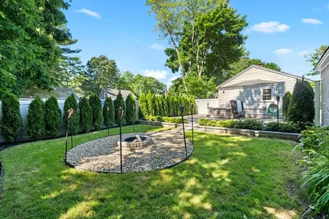 100 Lansing Ave, Warwick, RI 02888 photo 2