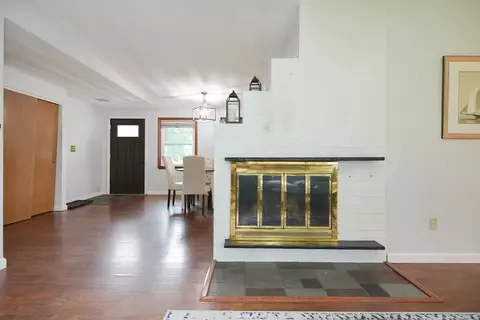 Other - 10 Merrill Dr, Framingham, MA 01701 photo 2 of 4
