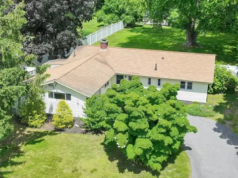 View/Area - 10 Merrill Dr, Framingham, MA 01701 photo 3 of 5