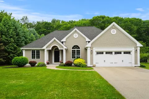 31 Elmwood St, Salisbury, MA 01952