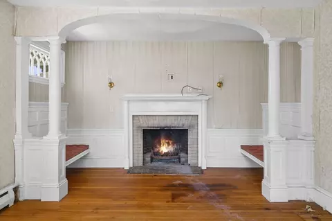 65 Conant St, Beverly, MA 01915 photo 9