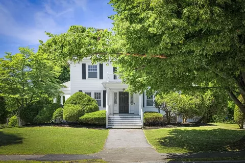 65 Conant St, Beverly, MA 01915 photo 2