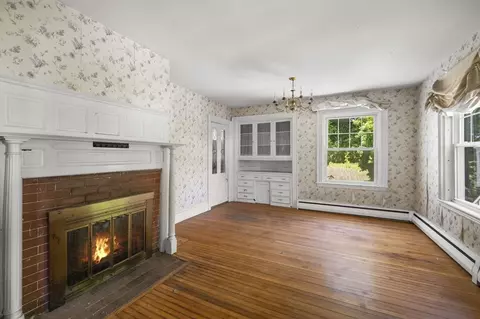 65 Conant St, Beverly, MA 01915 photo 12
