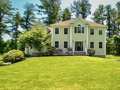 182 Fruit St, Hopkinton, MA 01748
