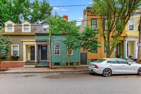 22 Russell St, Boston, MA 02129