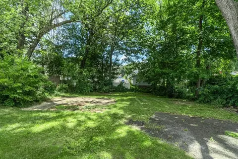 39 Ambrose St, Springfield, MA 01109 photo 22