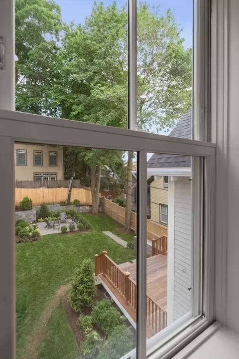 54 Davis Ave, Brookline, MA 02445 photo 33