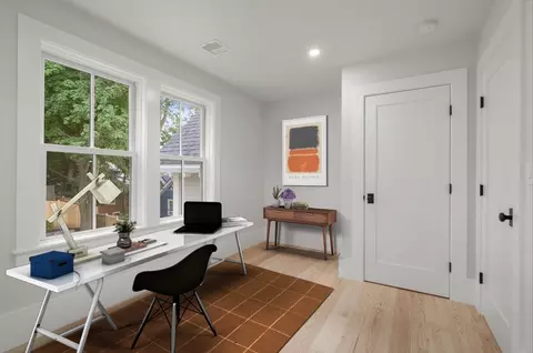 54 Davis Ave, Brookline, MA 02445 photo 10