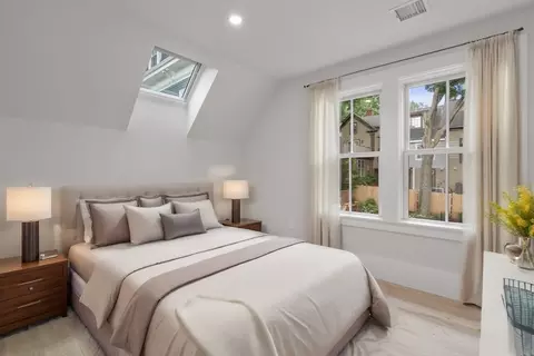 54 Davis Ave, Brookline, MA 02445 photo 6