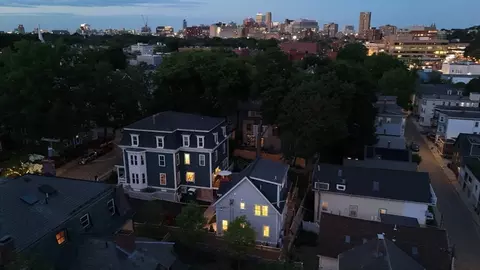 54 Davis Ave, Brookline, MA 02445 photo 24