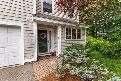 10 Highland Rd #10, Westford, MA 01886