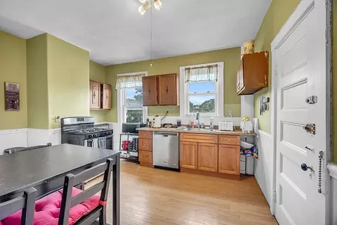 58 Aspinwall Ave, Brookline, MA 02446 photo 10