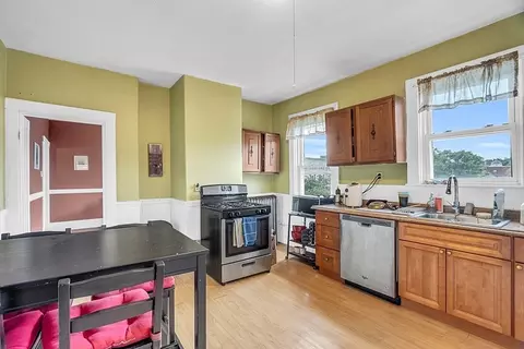 58 Aspinwall Ave, Brookline, MA 02446 photo 9
