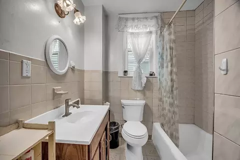 58 Aspinwall Ave, Brookline, MA 02446 photo 33
