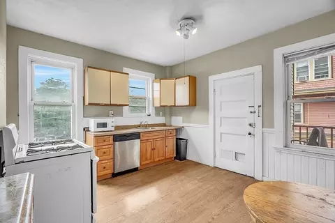 58 Aspinwall Ave, Brookline, MA 02446 photo 22