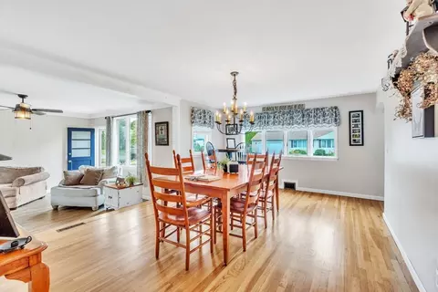 33 Beesley Ave, Chicopee, MA 01013 photo 13