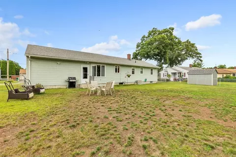 33 Beesley Ave, Chicopee, MA 01013 photo 31